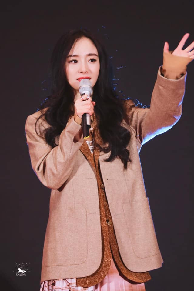 Ảnh 14 năm trước của Dương Mịch gây sốt vì xinh đẹp hơn cả bây giờ ảnh 8 Ảnh 14 năm trước của Dương Mịch gây sốt vì xinh đẹp hơn cả bây giờ-9