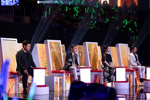 Biết được độ giàu có của ca sĩ Quang Lê chắc bạn sẽ phải 