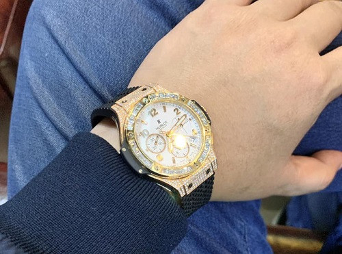 Biết được độ giàu có của ca sĩ Quang Lê chắc bạn sẽ phải 