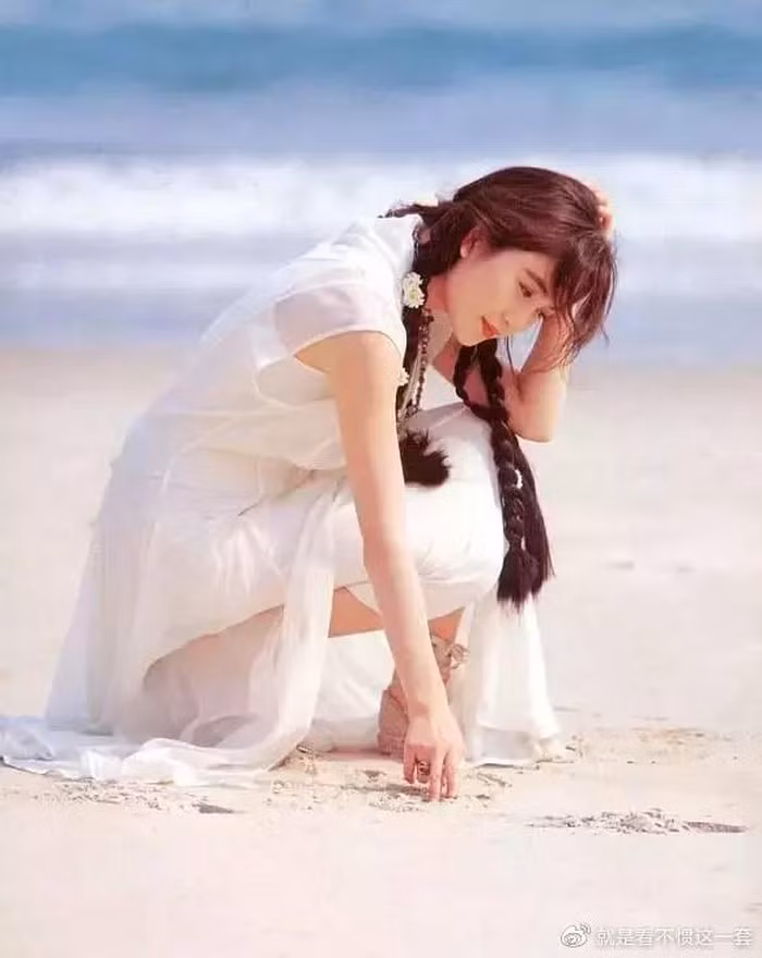 Vẻ đẹp trong veo thời thiếu nữ của Ôn Bích Hà, nàng "Đát Kỷ đẹp nhất màn ảnh" ảnh 8