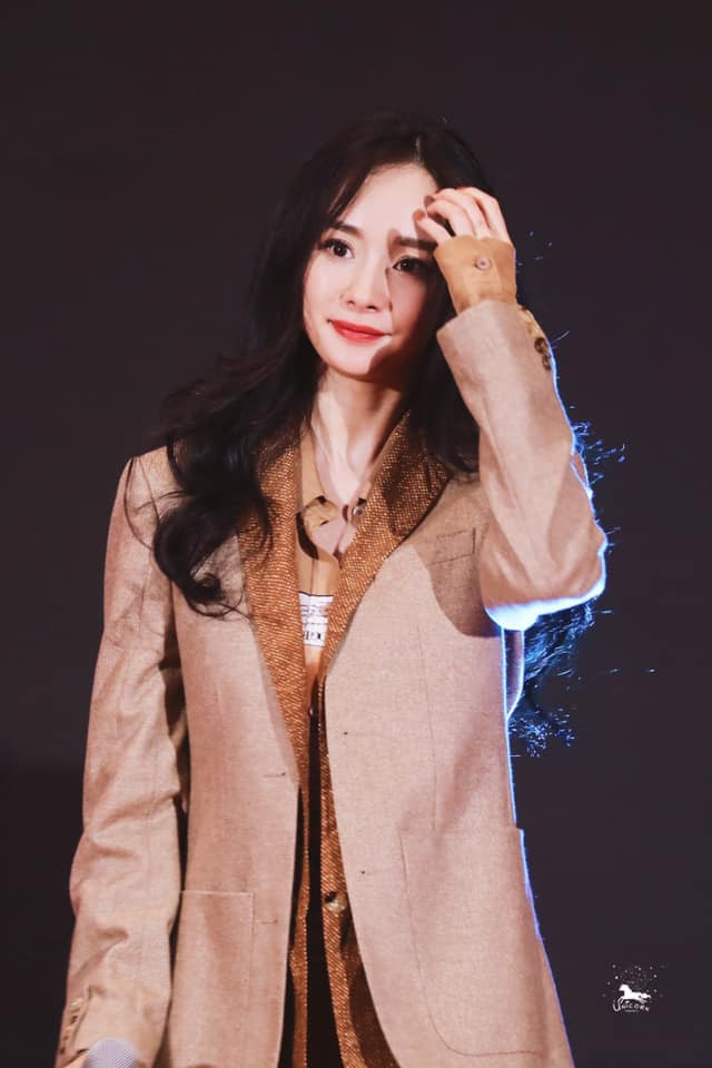 Ảnh 14 năm trước của Dương Mịch gây sốt vì xinh đẹp hơn cả bây giờ ảnh 7 Ảnh 14 năm trước của Dương Mịch gây sốt vì xinh đẹp hơn cả bây giờ-8