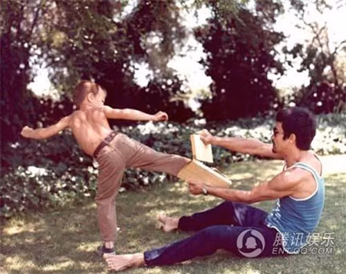 Hé lộ những “góc khuất” về cuộc đời huyền thoại Lý Tiểu Long ảnh 17 "Góc khuất" về cuộc đời huyền thoại Lý Tiểu Long - 17