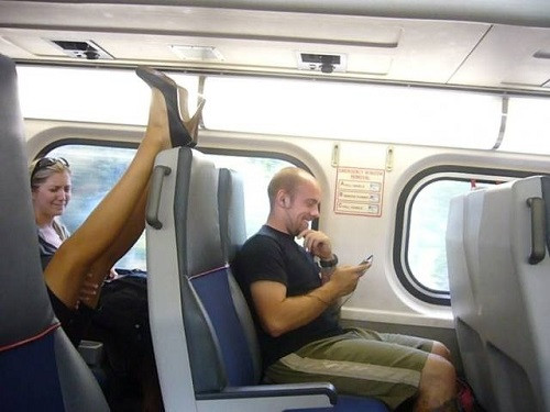 Nỗi ám ảnh khi đi phương tiện công cộng.