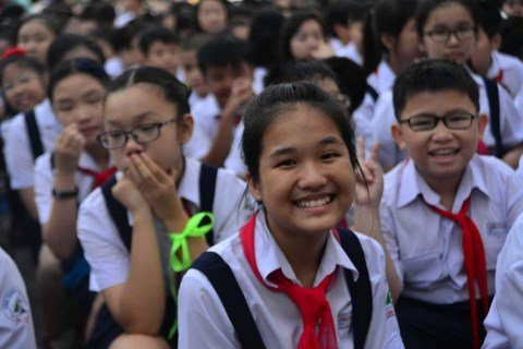 {title} giáo viên,lương giáo viên,học phí,học sinh,Luật Giáo dục