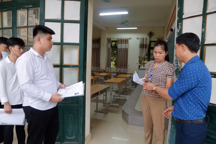 Các thí sinh Lào Cai sẵn sàng bước vào môn thi cuối cùng.