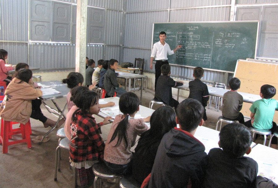 Tiết học Tiếng Anh của học sinh trường PTDTBT Tiểu học Nậm Chà. Tiết học Tiếng Anh của học sinh trường PTDTBT Tiểu học Nậm Chà.