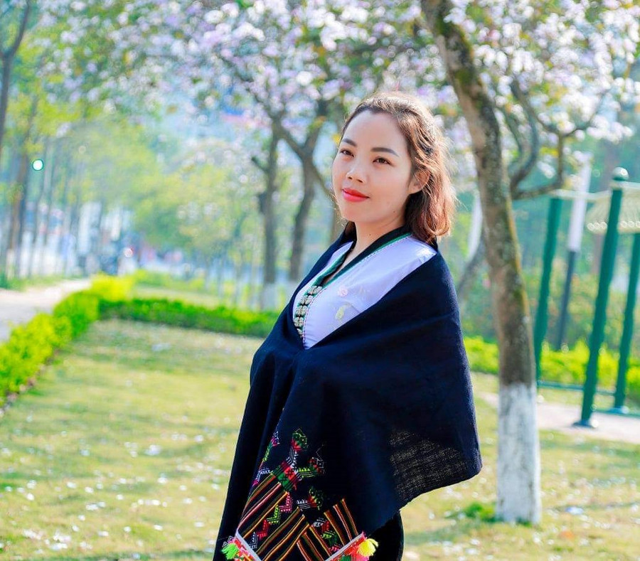 Chân dung cô Phạm Thị Ngát. Chân dung cô Phạm Thị Ngát.