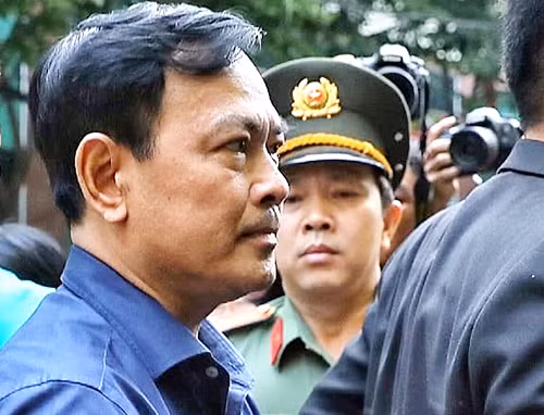 Ông Linh tại phiên tòa sơ thẩm hồi tháng 8. Ảnh:Hữu Khoa.