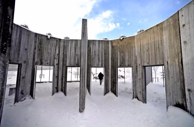ben trong "nha tu suong nhat the gioi": quan nguc choi cung pham nhan, nguoi vao khong muon ra - 3
