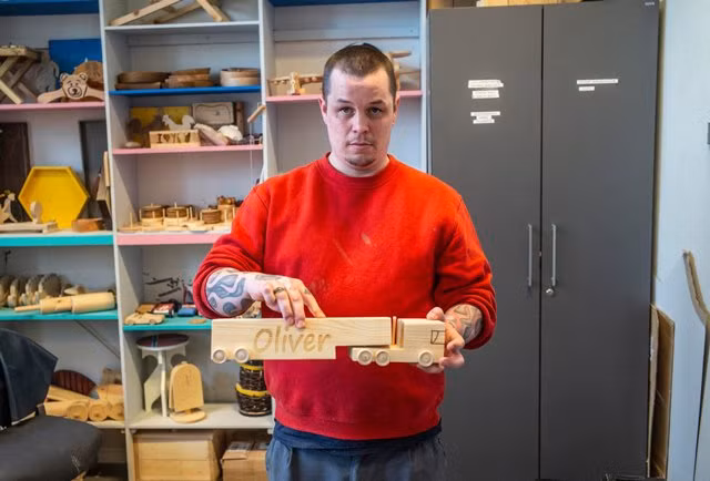 ben trong "nha tu suong nhat the gioi": quan nguc choi cung pham nhan, nguoi vao khong muon ra - 12