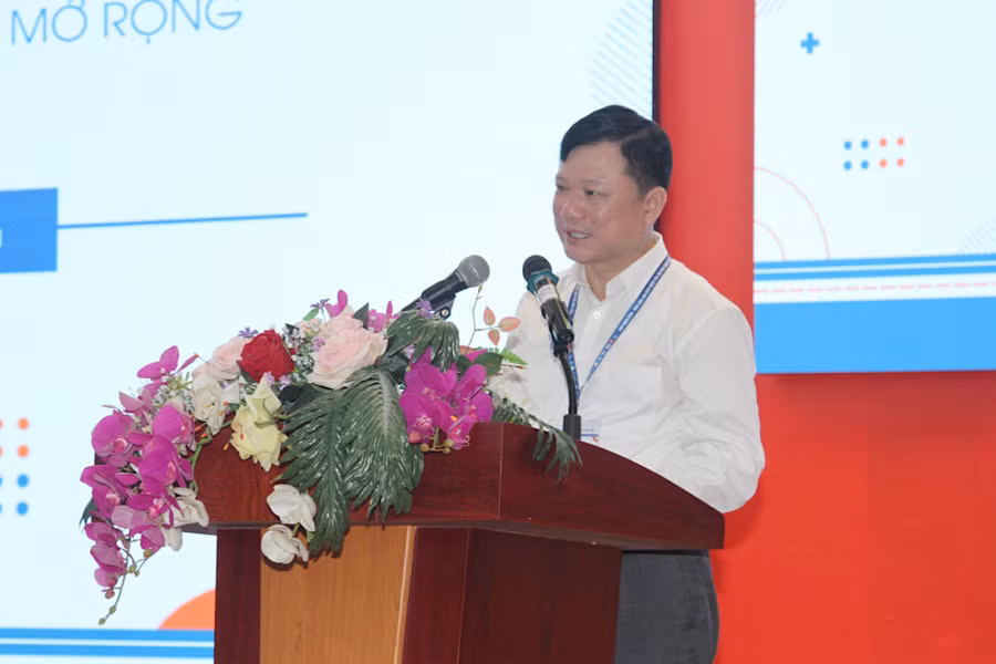 PGS.TS Hoàng Văn Hùng, Giám đốc Đại học Thái Nguyên.