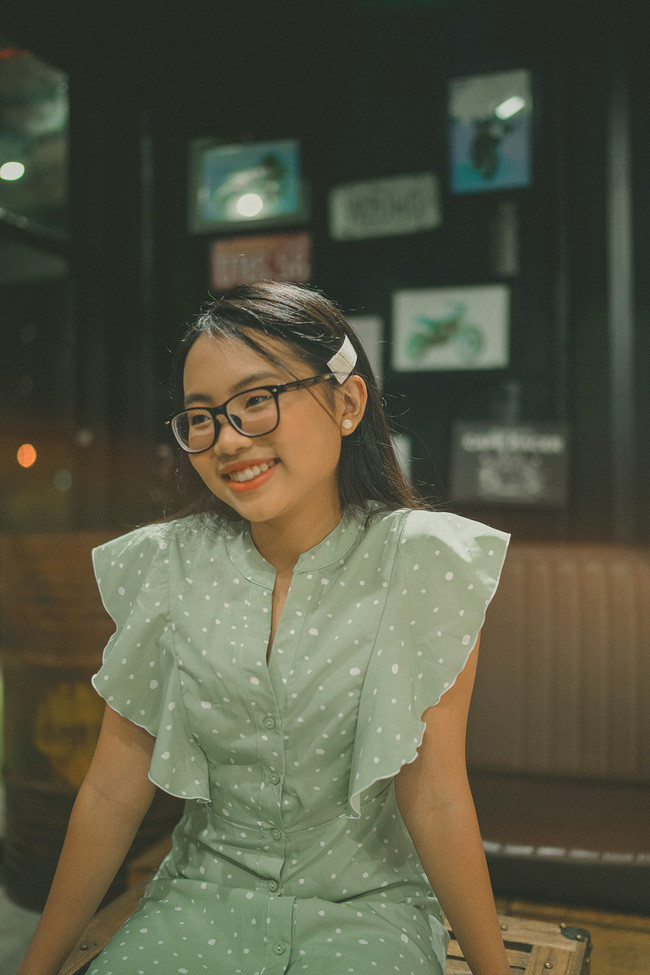 Phương Mỹ Chi: 16 tuổi em gặp quá nhiều thị phi, ba Quang Lê vạ miệng làm em bị chỉ trích oan! - Ảnh 6. Phương Mỹ Chi: 16 tuổi em gặp quá nhiều thị phi, ba Quang Lê vạ miệng làm em bị chỉ trích oan! - Ảnh 6.