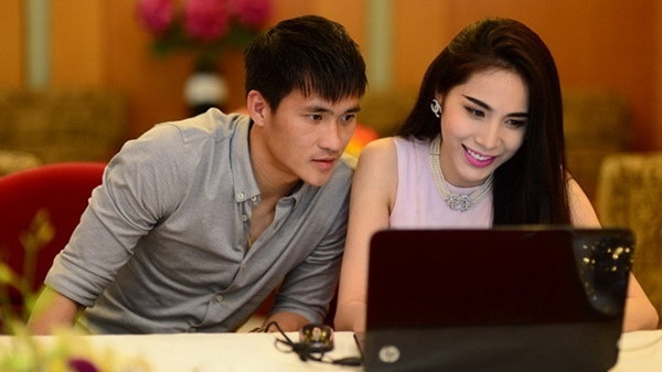 Những cặp đôi “gương vỡ lại lành”, kết thúc có hậu trong showbiz Việt ảnh 7 Những cặp đôi gương vỡ lại lành và có happy - ending trong Vbiz
