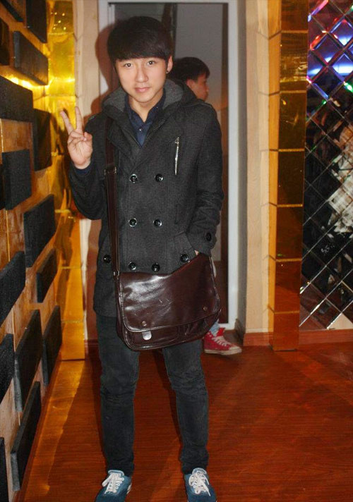 Giật mình ảnh quá khứ "quê một cục" của dàn mỹ nam hàng đầu showbiz Việt ảnh 12 Giật mình ngắm hình ảnh quá khứ quê một cục của dàn mỹ nam hàng đầu showbiz Việt-12