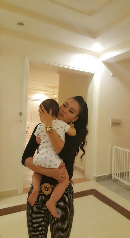 Dù đã lớn phổng phao, gương mặt của một loạt nhóc tì nhà sao Việt vẫn luôn là ẩn số-5