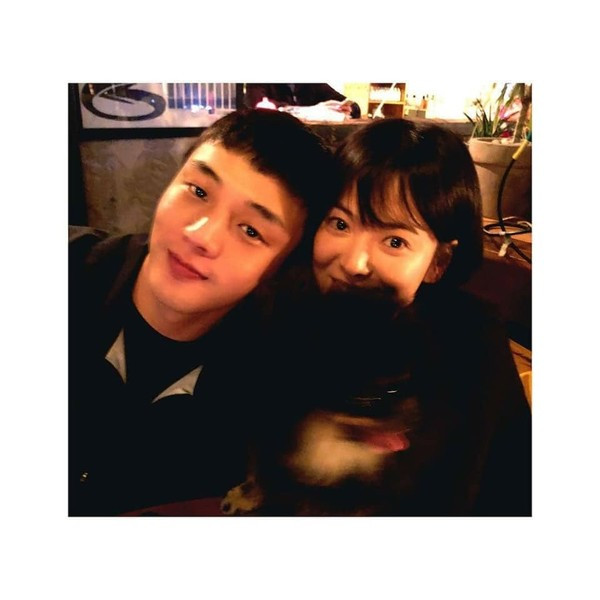 Rộ tin đồn Song Hye Kyo và Song Jong Ki đã ly hôn ảnh 4 Yoo Ah In.