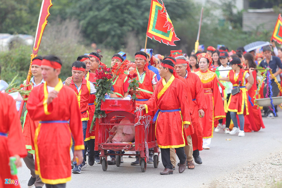 Nghi le chem lon lang Nem Thuong van dien ra kin dao hinh anh 1