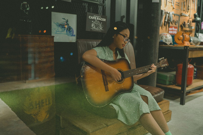 Phương Mỹ Chi: 16 tuổi em gặp quá nhiều thị phi, ba Quang Lê vạ miệng làm em bị chỉ trích oan! - Ảnh 4. Phương Mỹ Chi: 16 tuổi em gặp quá nhiều thị phi, ba Quang Lê vạ miệng làm em bị chỉ trích oan! - Ảnh 4.