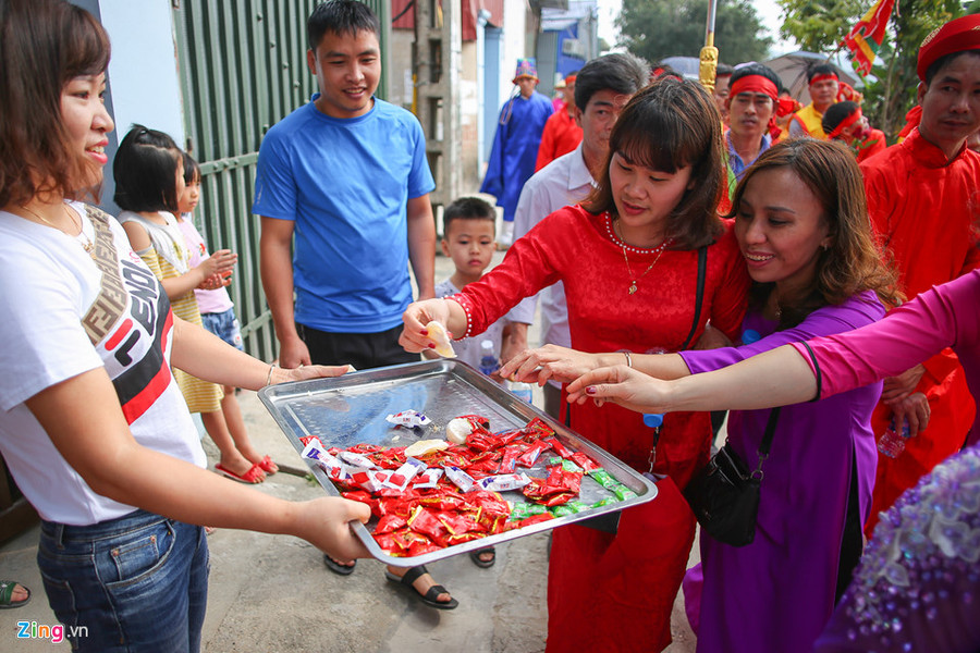Nghi le chem lon lang Nem Thuong van dien ra kin dao hinh anh 8