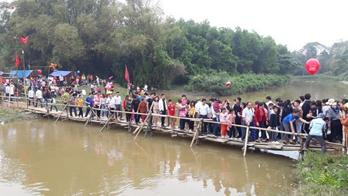Chợ phiên mỗi năm họp duy nhất một lần: “Choảng” nhau càng to, càng may mắn ảnh 10