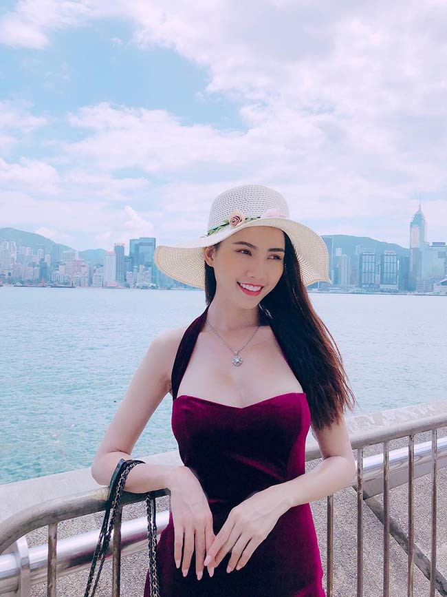 Hoa hậu vừa được bạn trai về tận quê Tiền Giang tặng nhẫn 5,5 tỷ giàu cỡ nào? ảnh 17 Hoa hậu vừa được bạn trai về tận quê Tiền Giang tặng nhẫn 5,5 tỷ giàu cỡ nào?-17