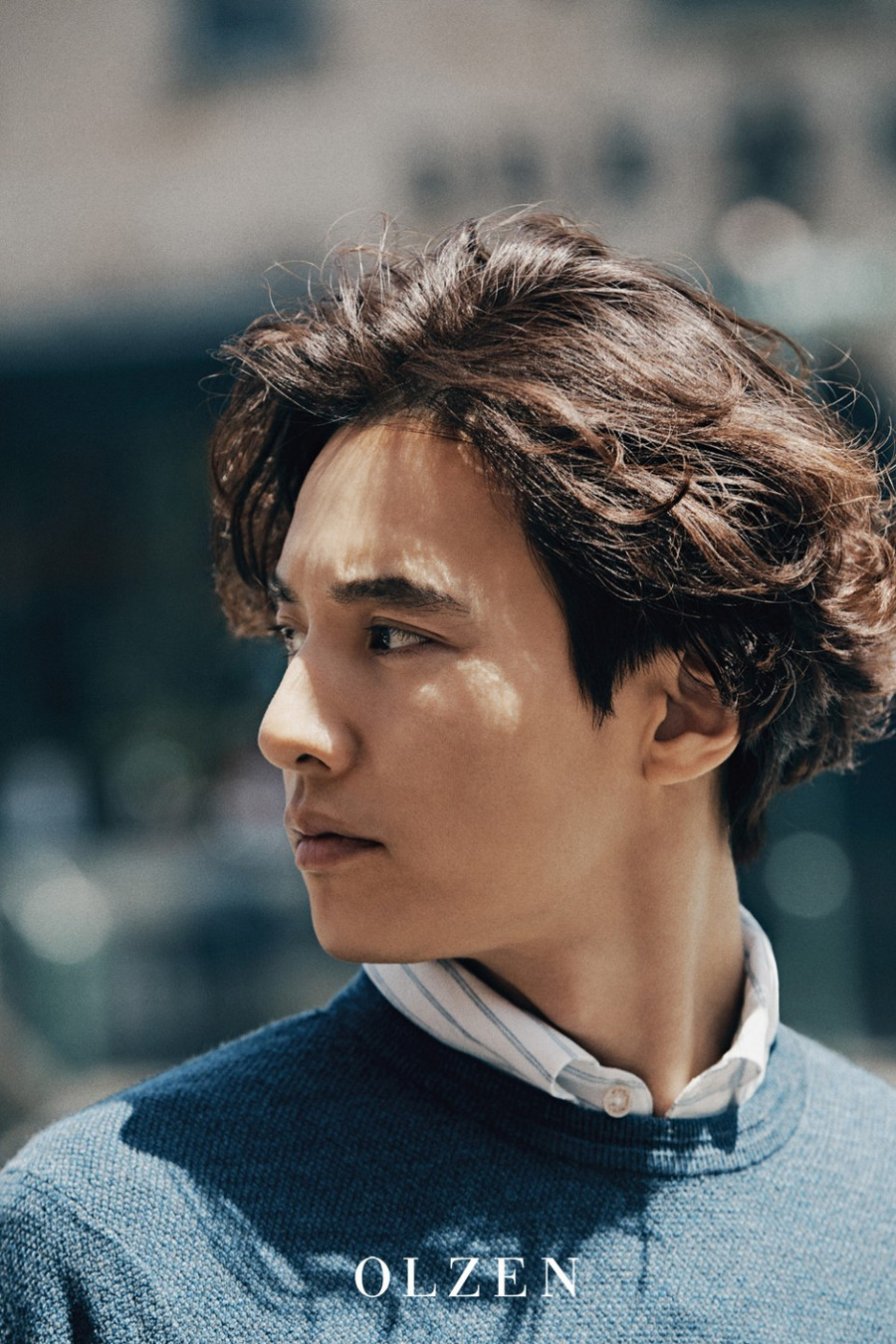 10 năm không đóng phim, Won Bin vẫn gây bão mạng chỉ vì gương mặt như tượng thần điêu khắc trên bìa tạp chí - Ảnh 1. 10 năm không đóng phim, Won Bin vẫn gây bão mạng chỉ vì gương mặt như tượng thần điêu khắc trên bìa tạp chí - Ảnh 1.