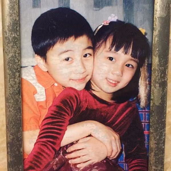 kem bo 78 tuoi, be gai nay sinh ra da co hang tram ty, lon len cuc xinh dep - 2