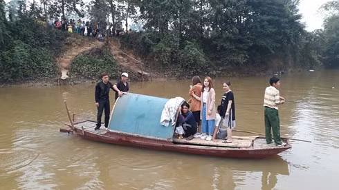 Chợ phiên mỗi năm họp duy nhất một lần: “Choảng” nhau càng to, càng may mắn ảnh 8