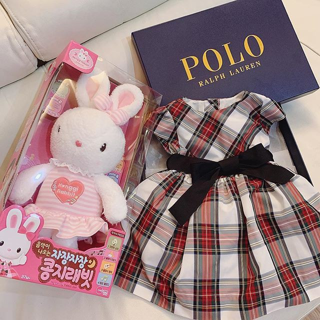 Chưa tròn 1 tuổi mà ba tiểu công chúa nhà sao Việt đã được dự đoán xinh đẹp, sành điệu hơn cả mẹ - Ảnh 3. Chưa tròn 1 tuổi mà ba tiểu công chúa nhà sao Việt đã được dự đoán xinh đẹp, sành điệu hơn cả mẹ - Ảnh 3.