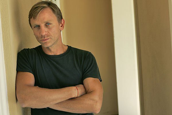 Các bộ phận cơ thể đắt giá đến khó tin của sao: Sốc nhất là đôi chân được mua bảo hiểm tới 23 ngàn tỷ - Ảnh 11. Các bộ phận cơ thể đắt giá đến khó tin của sao: Sốc nhất là đôi chân được mua bảo hiểm tới 23 ngàn tỷ - Ảnh 11.