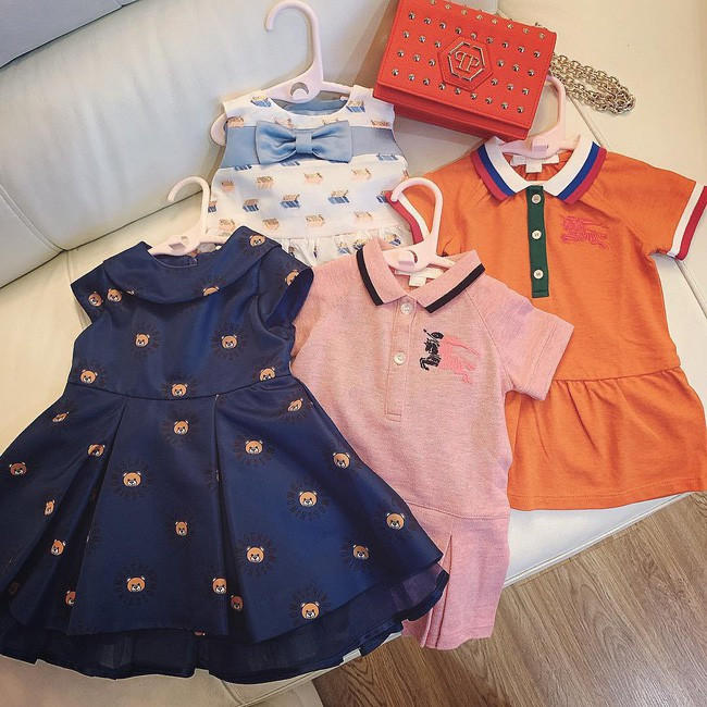 Chưa tròn 1 tuổi mà ba tiểu công chúa nhà sao Việt đã được dự đoán xinh đẹp, sành điệu hơn cả mẹ - Ảnh 4. Chưa tròn 1 tuổi mà ba tiểu công chúa nhà sao Việt đã được dự đoán xinh đẹp, sành điệu hơn cả mẹ - Ảnh 4.