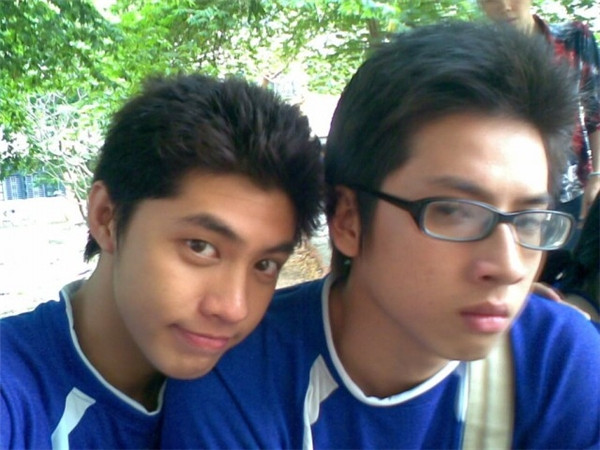 Giật mình ảnh quá khứ "quê một cục" của dàn mỹ nam hàng đầu showbiz Việt ảnh 4 Giật mình ngắm hình ảnh quá khứ quê một cục của dàn mỹ nam hàng đầu showbiz Việt-4