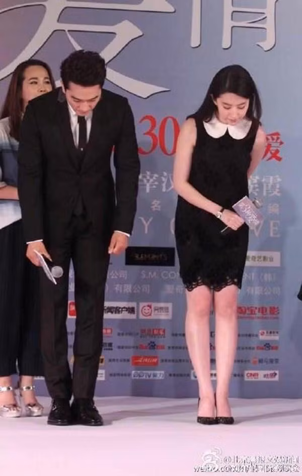 Cứ ngỡ Lưu Diệc Phi đẹp hoàn hảo, ai ngờ cô sở hữu khuyết điểm kém duyên này ảnh 7 Cứ ngỡ Lưu Diệc Phi đẹp hoàn hảo, ai ngờ cô sở hữu đôi chân cơ bắp như này-8