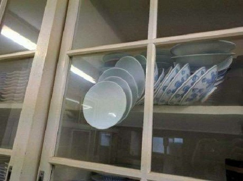 Tiến thoái lưỡng nan. Tiến thoái lưỡng nan.