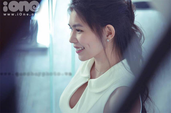 Từng tham gia vào rất nhiều hoạt động thiện nguyện ở Việt Namnên Nhiên mong muốn sẽ tiếp tục được cống hiến nhiều hơn cho những công việc ý nghĩa này khi du học ở Anh. co-nang-du-hoc-sinh-chan-dai-mat-xinh-nhu-hoa-hau-10