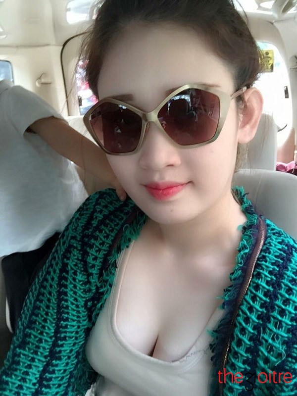 Như Ý quyến rũ, gợi cảm.