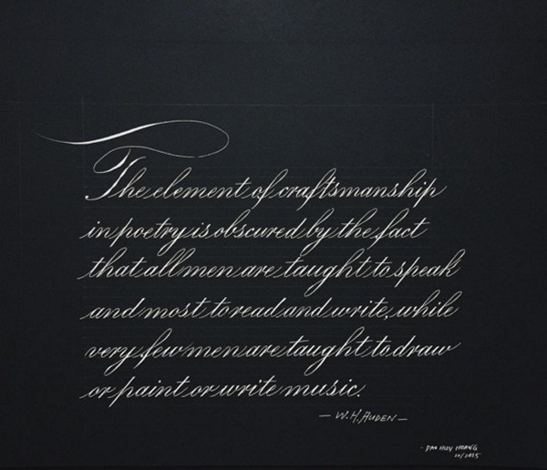 Sinh năm 1993, tốt nghiệp khoa Kinh tế - Quốc tế, ĐH Ngoại thương, chàng trai Đào Huy Hoàng trở thành một trong số ít bạn trẻ Việt đi đầu lĩnh vực vẽ thư pháp hiện đại (calligraphy). Năm 2013, Hoàng được tham gia lớp học về kiểu chữ Roman của một calligrapher người Mỹ nổi tiếng thế giới tổ chức tại Hà Nội và bắt đầudành thời gian, tâm huyết cho lĩnh vực này. Sinh năm 1993, tốt nghiệp khoa Kinh tế - Quốc tế, ĐH Ngoại thương, chàng trai Đào Huy Hoàng trở thành một trong số ít bạn trẻ Việt đi đầu lĩnh vực vẽ thư pháp hiện đại (calligraphy).