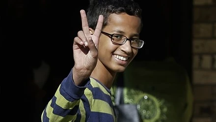 Ahmed Mohamed. Ảnh: The Guardian.