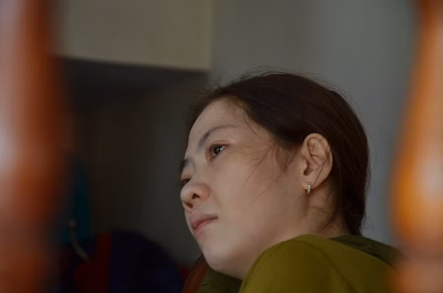 Người thân đau buồn trước mất mát quá lớn.