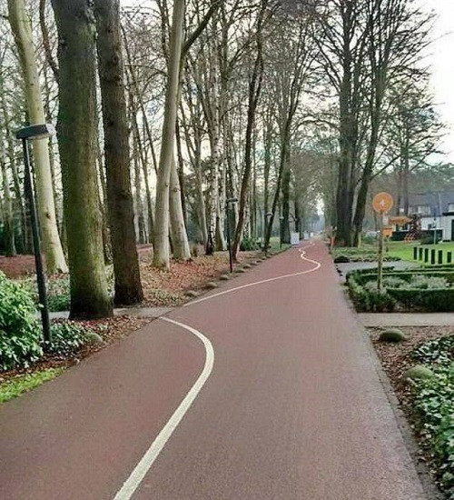 Đường cong mềm mại. Đường cong mềm mại.