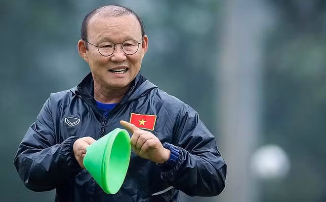 Thầy Park ‘3 không’ ở King’s Cup