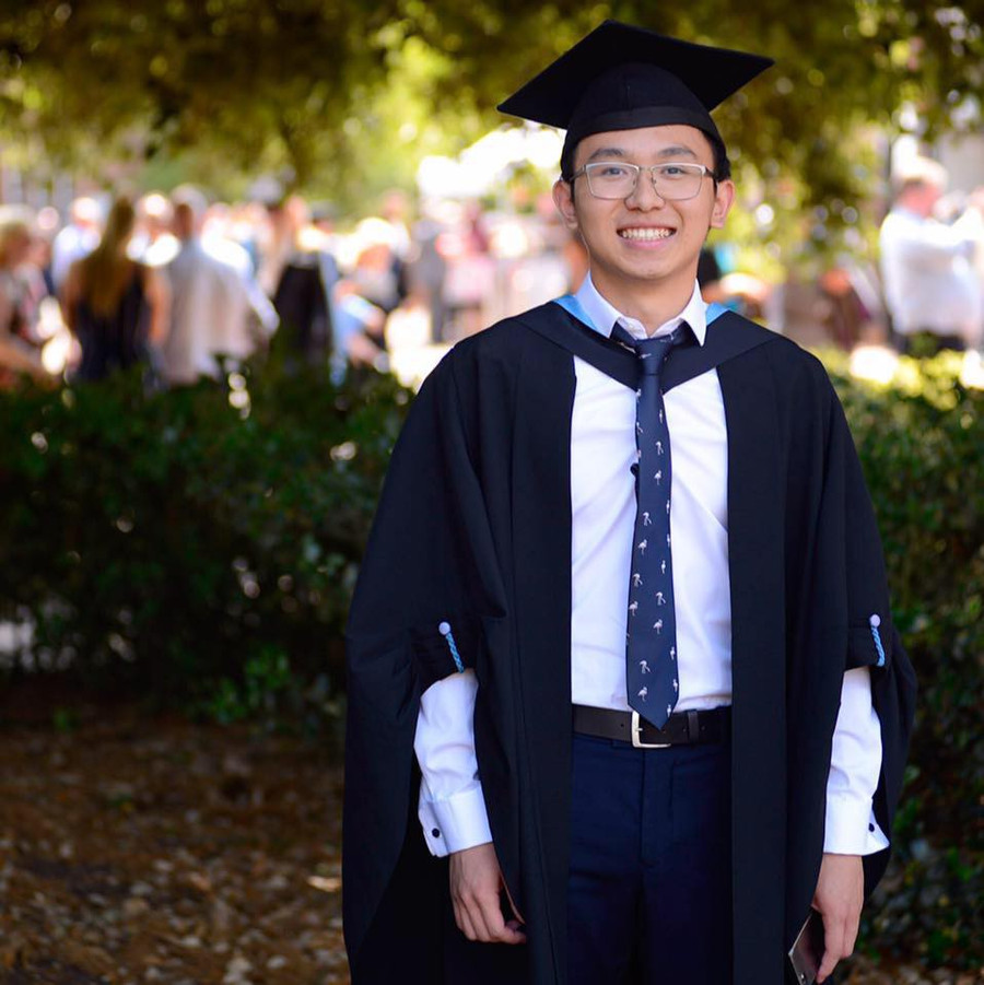 Những anh chàng trong mơ của các cô gái: Đẹp trai, 2 lần giành HCV Olympic Quốc tế, học thẳng lên Tiến sĩ không cần qua Thạc sĩ - Ảnh 5. Những anh chàng trong mơ của các cô gái: Đẹp trai, 2 lần giành HCV Olympic Quốc tế, học thẳng lên Tiến sĩ không cần qua Thạc sĩ - Ảnh 5.