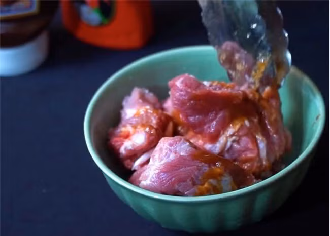 tuyet chieu tam uop do nuong ngon nhu hang cua vo khien chong con them thuong khong the ngung an - 2