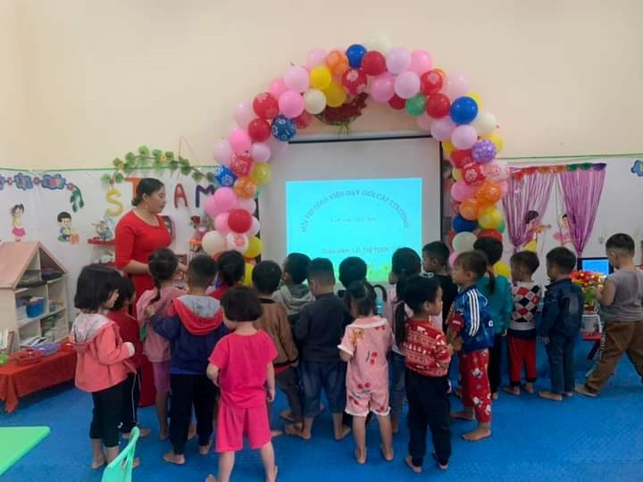 Tiết tạo hình: Nặn cái bát con.