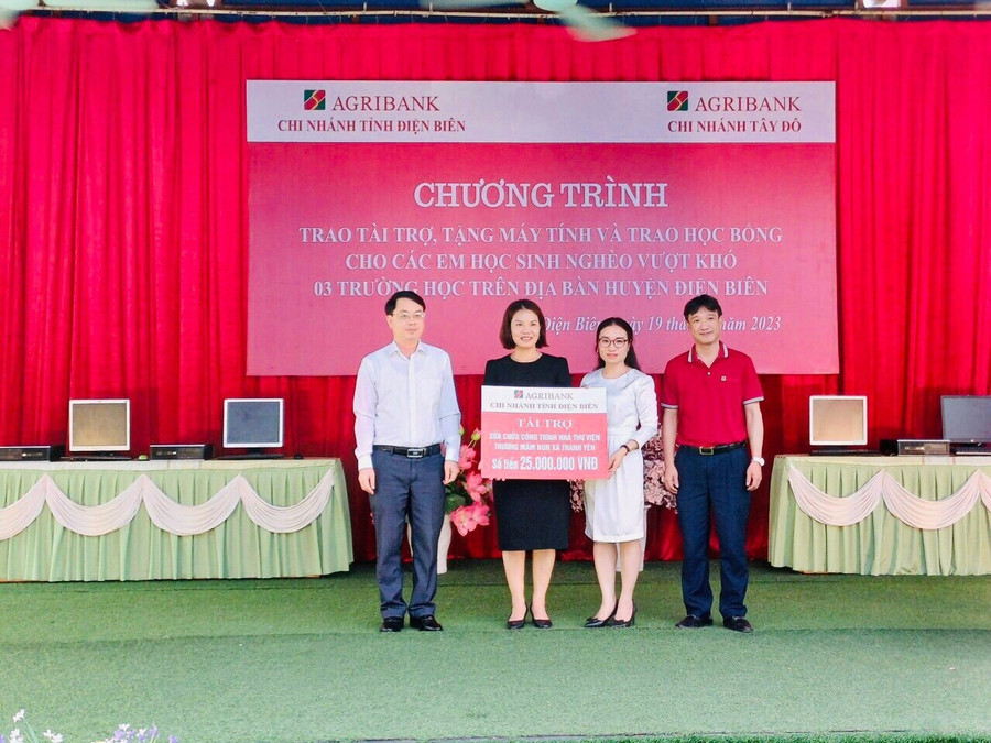 Nhà trường luôn nỗ lực làm tốt công tác xã hội hóa giáo dục.