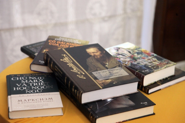 Các tác phẩm văn học Nga được dịch sang tiếng Việt ngày càng nhiều Các tác phẩm văn học Nga được dịch sang tiếng Việt ngày càng nhiều