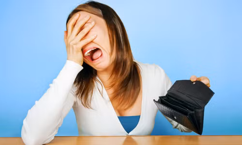 Tý, Ngọ, Thìn được quý nhân nâng đỡ, tiền về túi không ngừng trong ngày 30/4