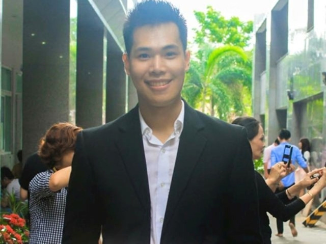 Thủ khoa trường Luật cao gần 1m90 được ví như Hà Dĩ Thâm