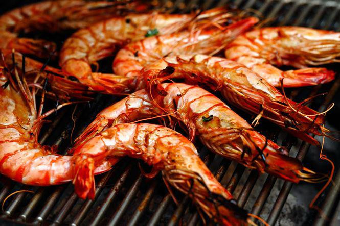 Nguyên tắc "sống còn" khi ăn hải sản tránh bị ngộ độc ảnh 2 nhung nguyen tac 'song con' khi an hai san de khoi chet nguoi - 2