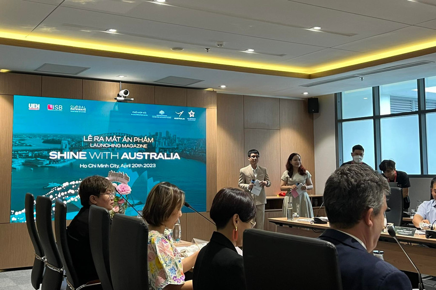 Quang cảnh buổi lễ ra mắt ấn phẩm Shine With Australia.